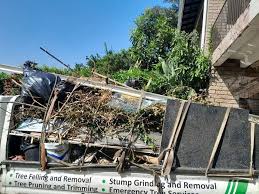 Best Retail Junk Removal  in Inglis, FL